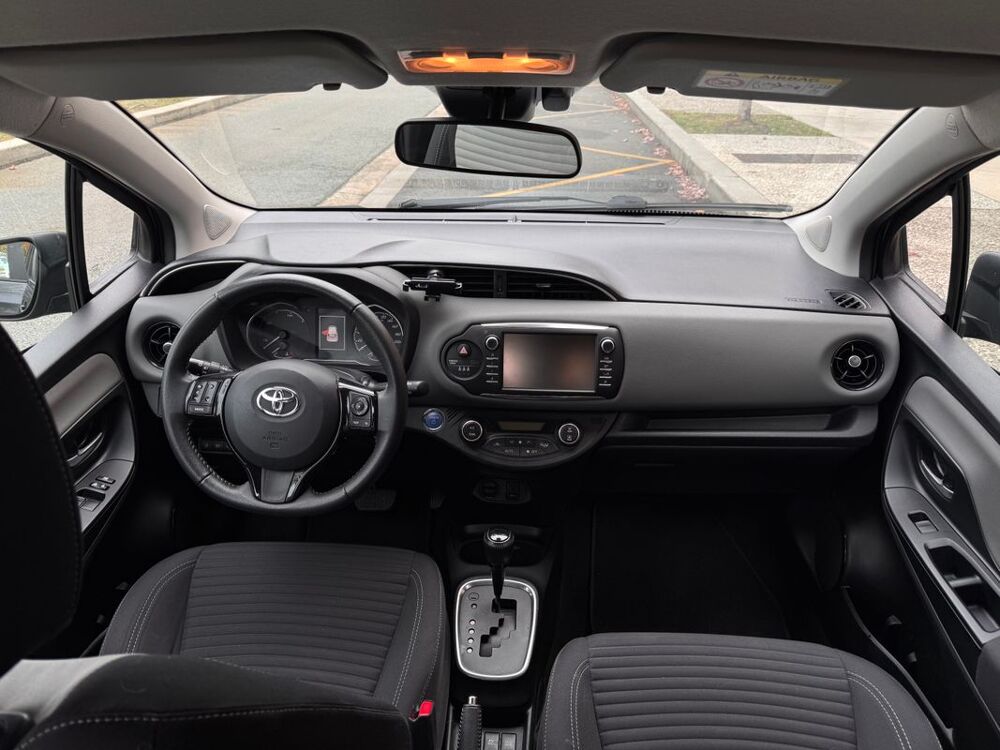 Yaris III 1.5 VVT-i 100 Hybrid E-CVT Dynamic - Automatique 2019 occasion 33000 Bordeaux