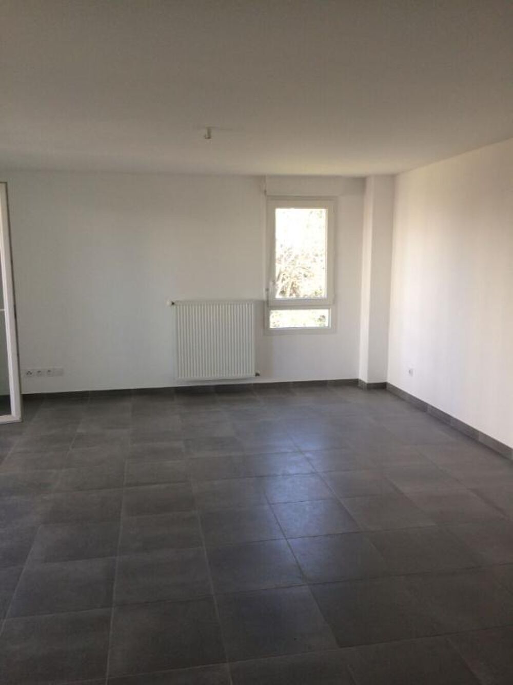 Vente Appartement Appartement  2 pièce(s) 38.9 m2+terrasse 35m² Marseille 14