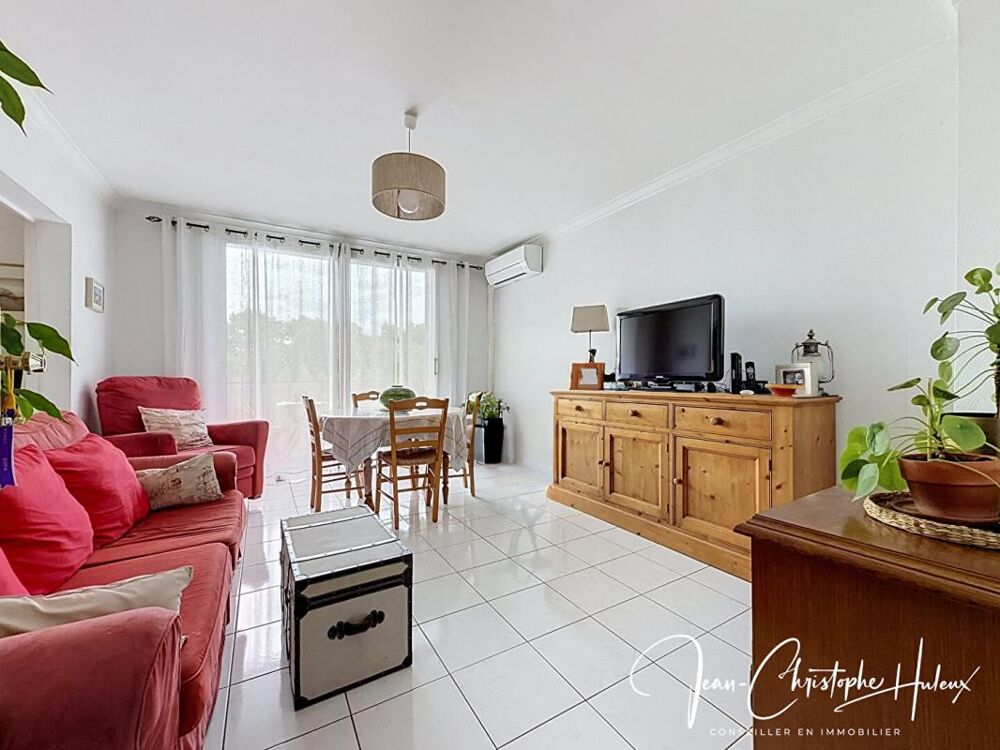 Vente Appartement 30900 NIMES Appartement  4 pièces de 68 m2  3 faces avec Garage privatif Nimes