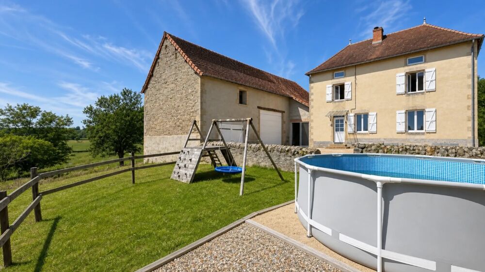 Vente Maison Belle propriété 6 pièces SAINT LAURENT EN BRIONNAIS + 1 Ha et des écuries (71) Saint laurent en brionnais