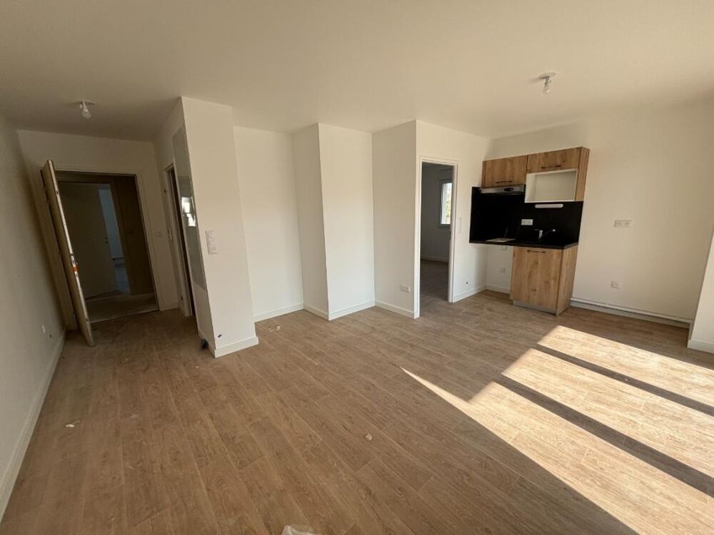 T3 neuf avec balcon et parking à Mainvilliers