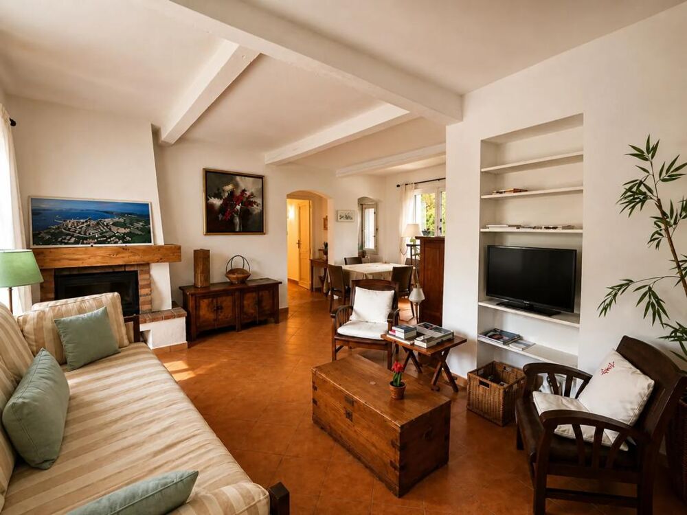 Maison 4 pièces 70 m² · à Grimaud · 70 m² · 480 000 €
