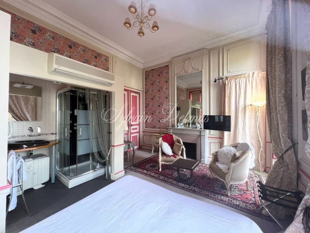 à vendre  Propriété/château Poitiers (86000)