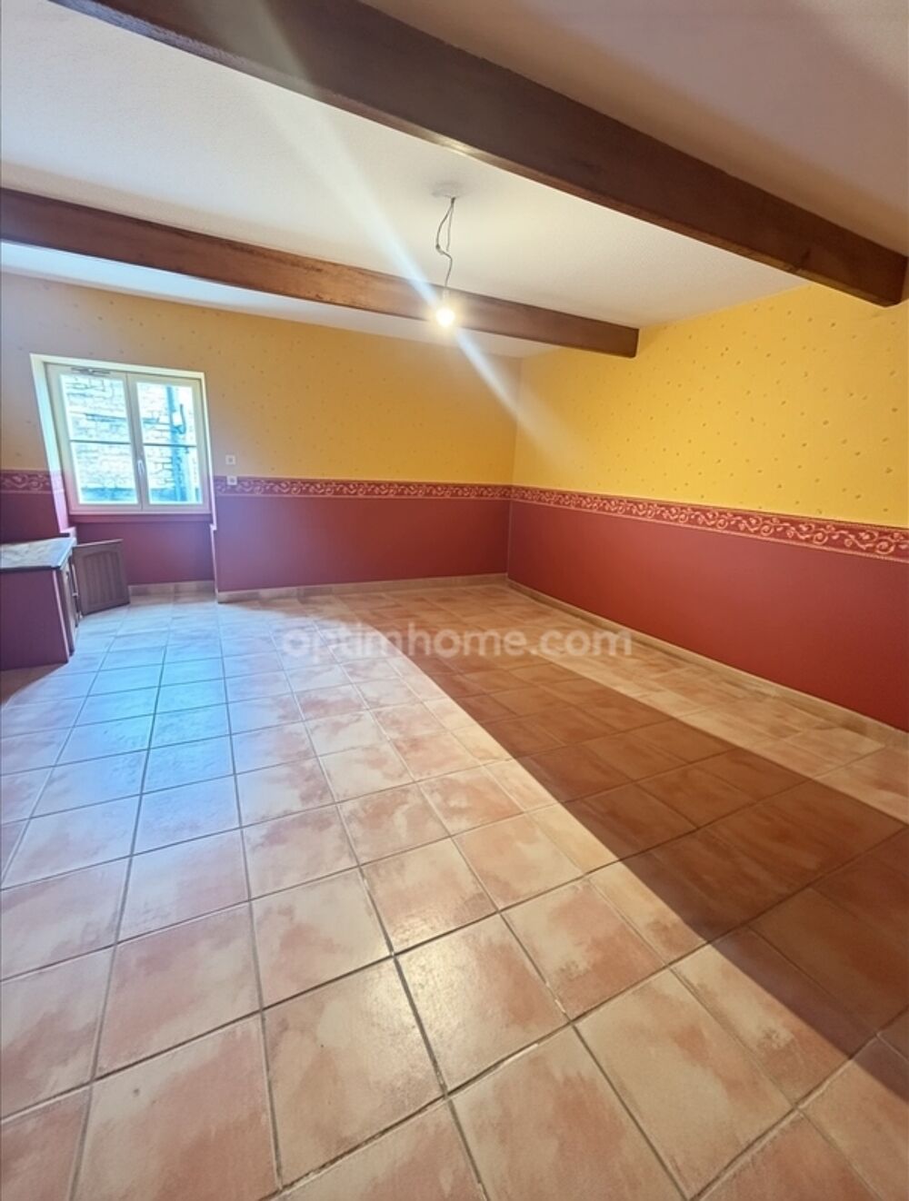 Vente Maison Maison familiale 120 m� � Xambes � 3 chambres, garage et cour int�rieure � Secteur calme Xambes