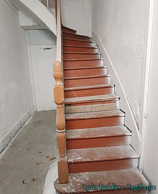  Immeuble à vendre 15 + pièces 243 m²