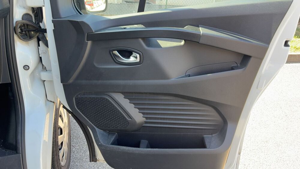 Primastar 2.0 dCi 150 DCT6 N-Connecta - 9 places Automatique 2022 occasion 73100 Aix Les Bains