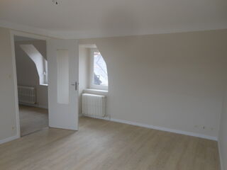  Appartement à louer 3 pièces 51 m²