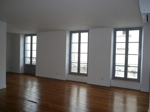   COGNAC Appartement de Ville - Rue Pi�tonne Appartement - 5 pi�ce(s) - 106 m�