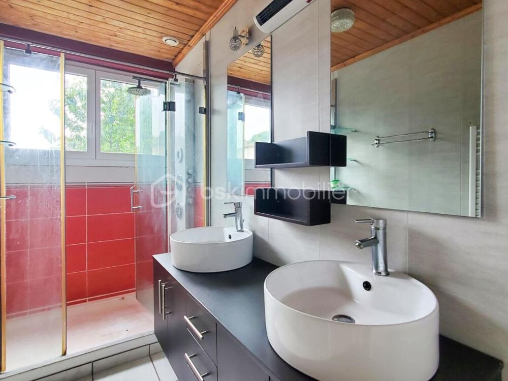 Vente Maison Maison atypique de 205 m2 et 6 chambres Chef boutonne