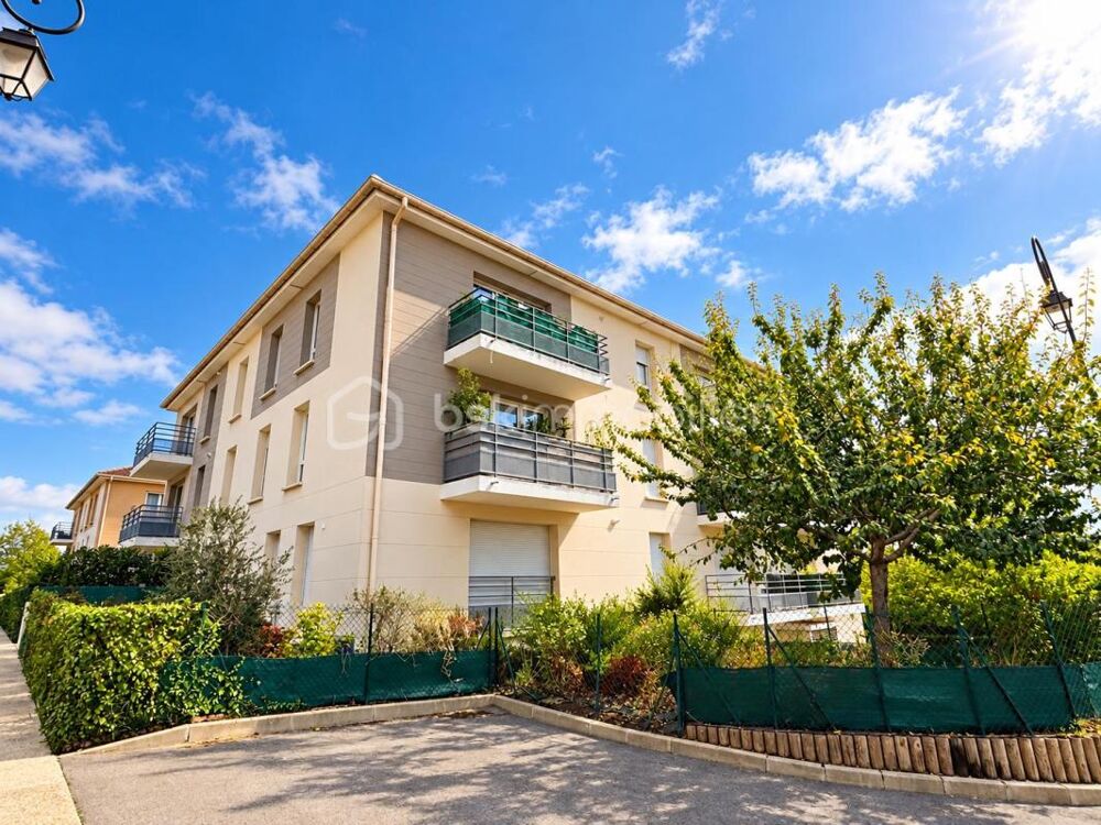 Vente Appartement F3 - Dernier étage, balcon, double stationnement Santeny