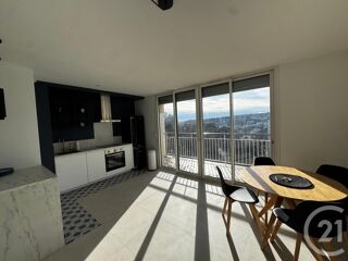  Appartement à louer 2 pièces 50 m²