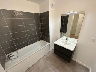  Appartement à louer 3 pièces 60 m²