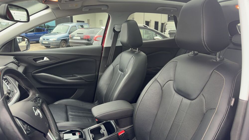 Grandland x 1.2 Turbo 130 EAT6 Ultimate 2019 occasion 76230 Isneauville