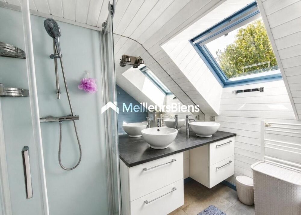 à vendre  Maison Saint-Jean-de-Gonville (01630)