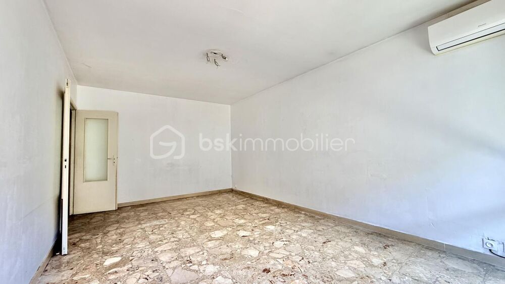 Vente Appartement VENCE – Centre-ville – Appartement 2 pièces de 51,50 m² à rénover avec cave Vence