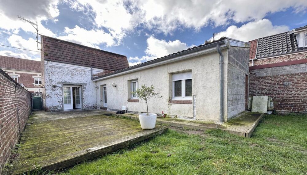 MAISON VENDUE LOUEE, 2 CHAMBRES, BUREAU, JARDIN