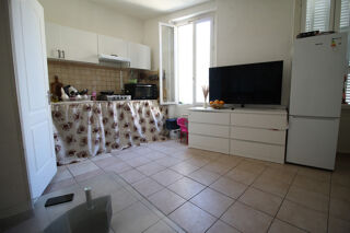  Immeuble à vendre 213 m²