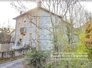  Maison  vendre 9 pices 205 m