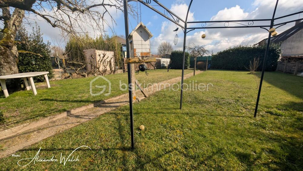 Charmante maison sur sous-sol semi enterré
