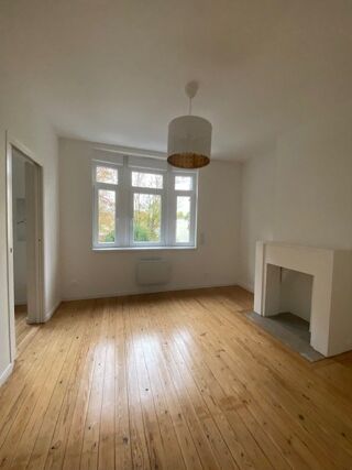 Appartement à louer 3 pièces 55 m²