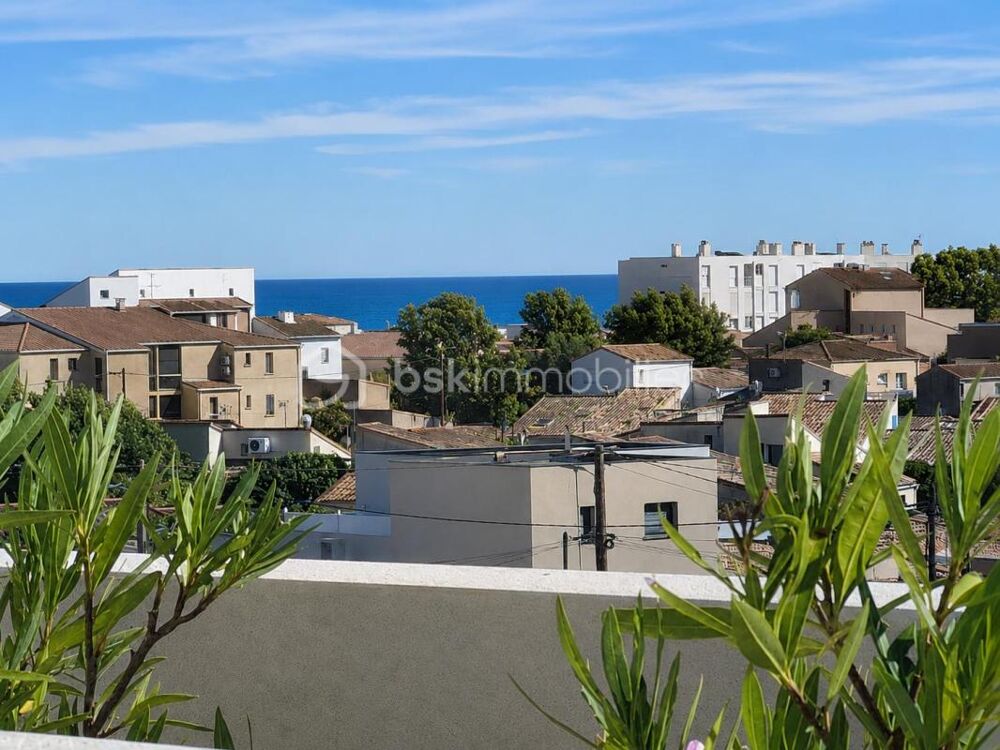 DERNIER ÉTAGE  DUPLEX 113 m²  TERRASSE 43 m² SANS VIS-À-VIS  VUE MER & CANIGOU  PISCINE  500 M DE LA PLAGE