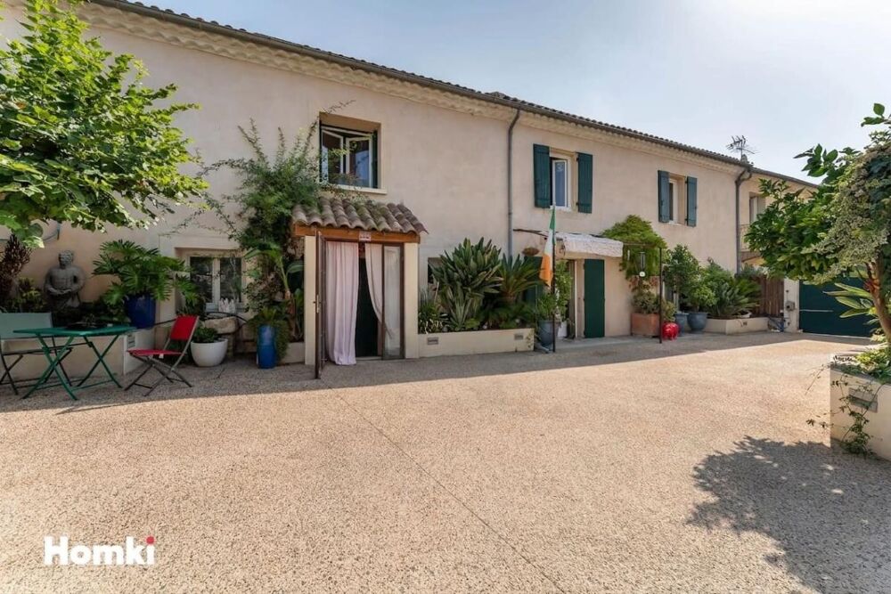 Vente Maison Maison de ville T6 de 164 m²avec dépendance à Redessan 30129 Redessan
