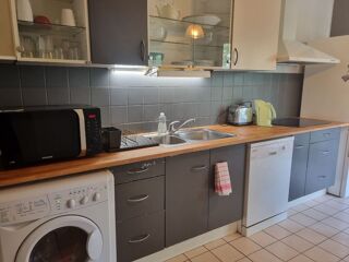  Appartement à louer 3 pièces 90 m²