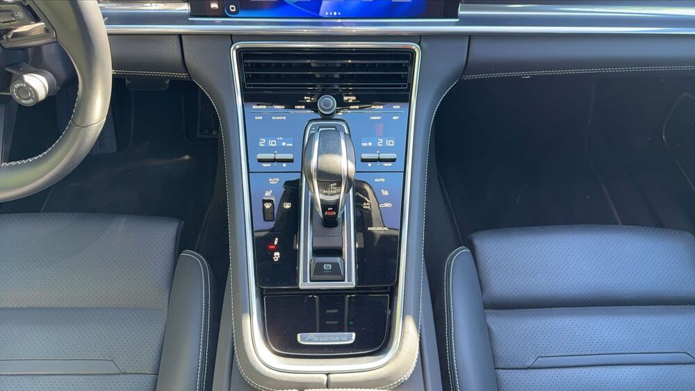 Panamera II 2.9 560 E-Hybrid PDK 4s - Entretien constructeur Toit ouv 2022 occasion 26000 Valence