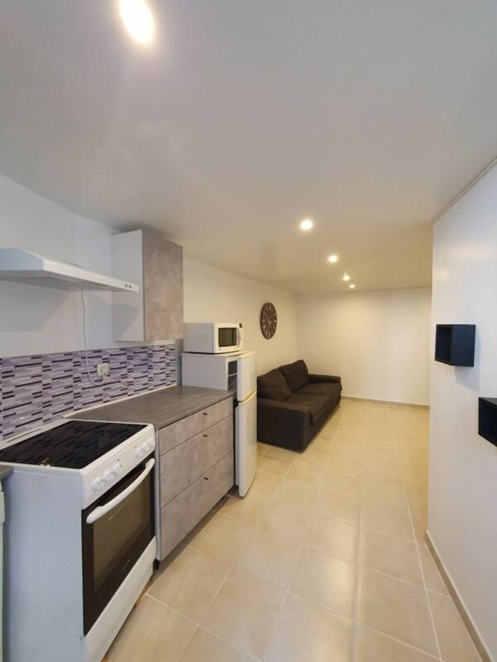 Vente Appartement A vendre 1 studio (20,15 m2) et 1  deux pièces (33,05 m2) à 83190 Ollioules, meublés et tout équipé Ollioules