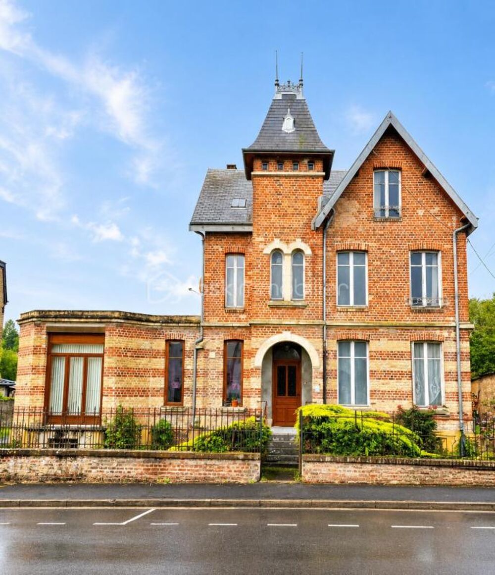 ENSEMBLE IMMOBILIER  2 MAISONS DHABITATION + TERRAIN CONSTRUCTIBLE  VOUZIERS