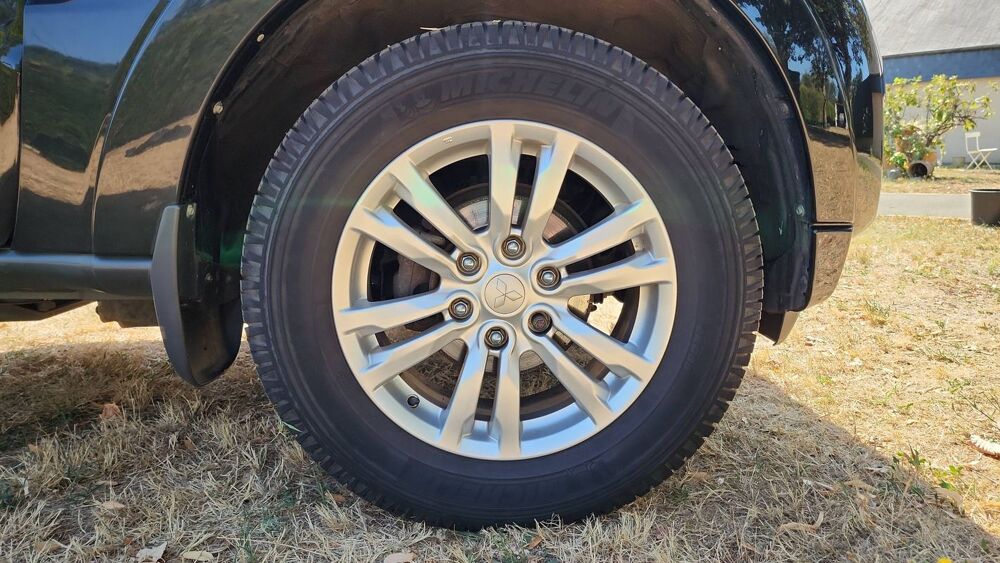 Pajero 3.2 DI-D 190 BVA Instyle 2018 occasion 49100 Angers