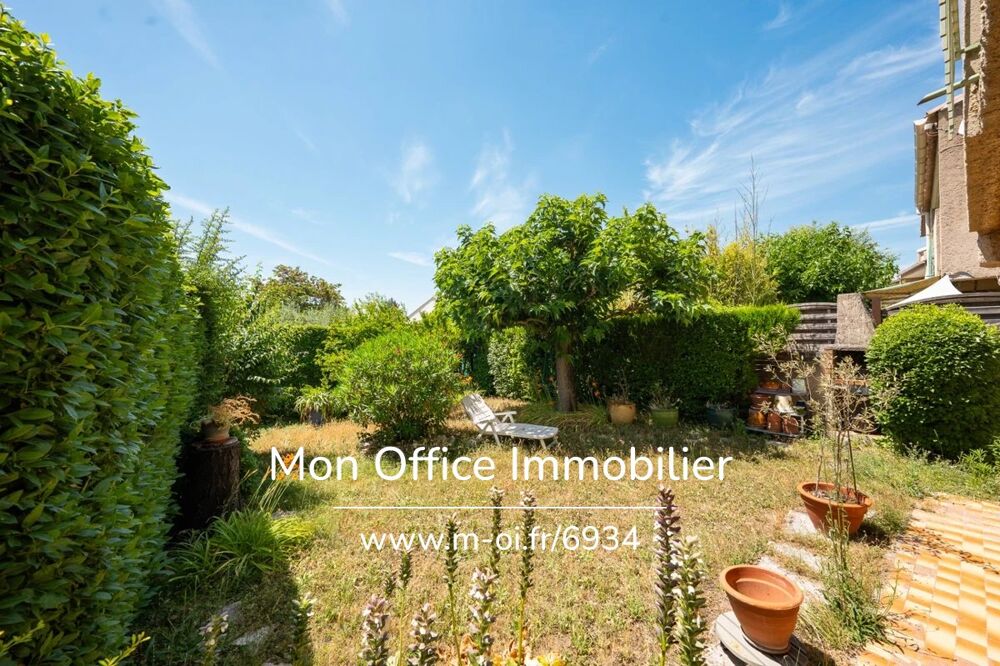 Vente Maison Référence : 6934-ASA - Maison type 5 avec garage et jardin Venelles
