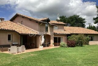  Maison à vendre 9 pièces 261 m²