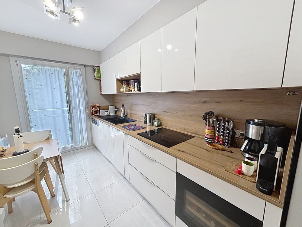 Appartement à vendre 5 pièces, balcon REIMS HYPER CENTRE (51)