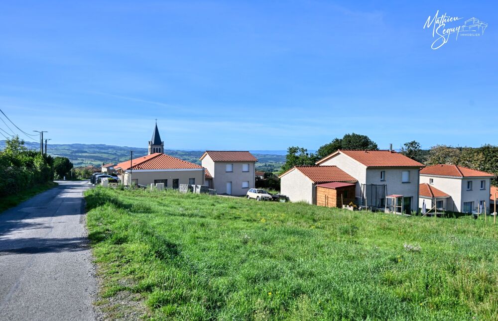Vente Terrain POMEYS, Agréable terrain constructible orienté sud au cœur du village Pomeys