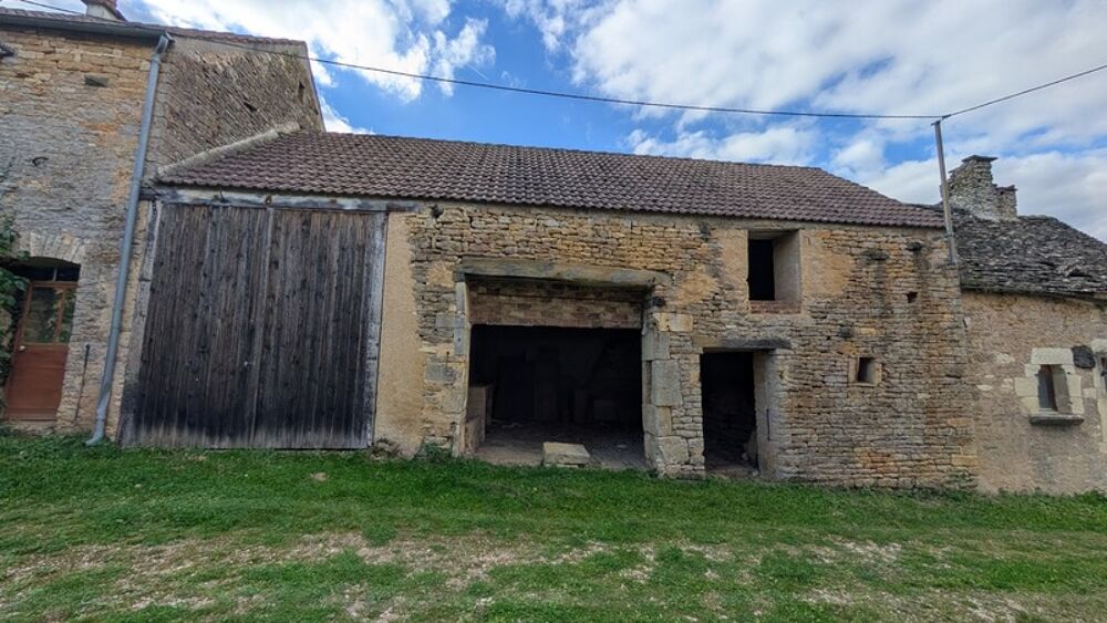 Vente Maison A vendre maison à rénover avec dépendances, garage et grange. SANTIGNY (89) Santigny