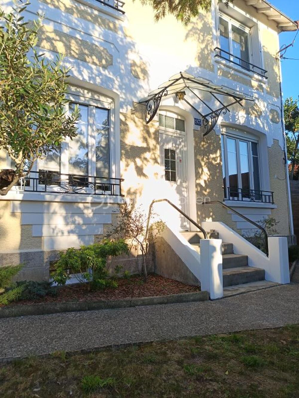 Vente Maison En Exclusivité Bertrand JOUBERT By BSK IMMOBILIER vous propose à 'Tours Nord Tranchée' Tours