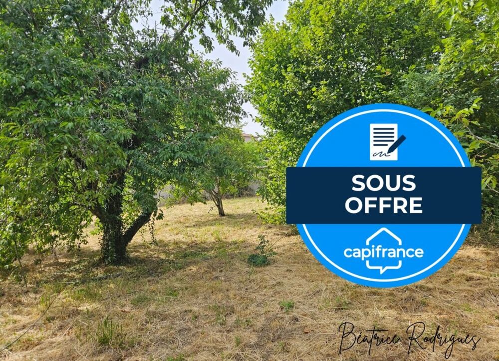 Vente Terrain Terrain à vendre de 839,00 m² PANISSIERES (42) Panissieres
