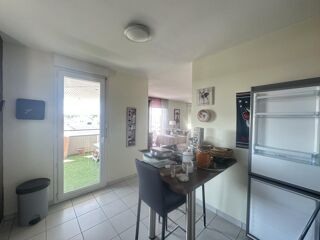  Appartement à louer 3 pièces 68 m²