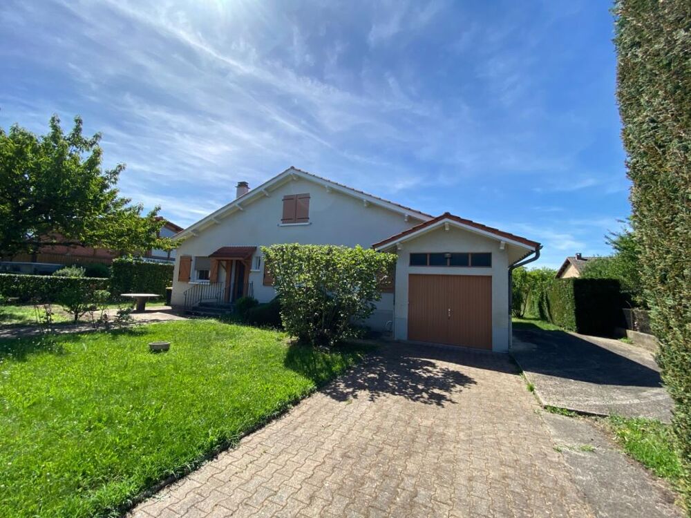 Maison 6 pièces 145m² à Maringues, QUARTIER ECOLES et COMPLEXE SPORTIF