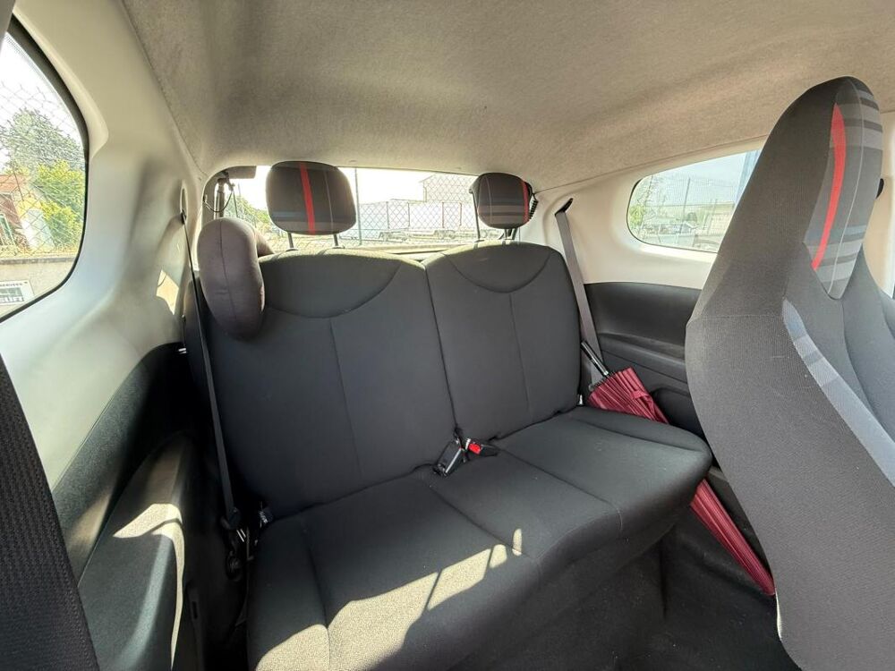 108 1.0 VTI ACTIVE 69CH GARANTIE 6 MOIS / REPRISE POSSIBLE 2015 occasion 36300 Le Blanc