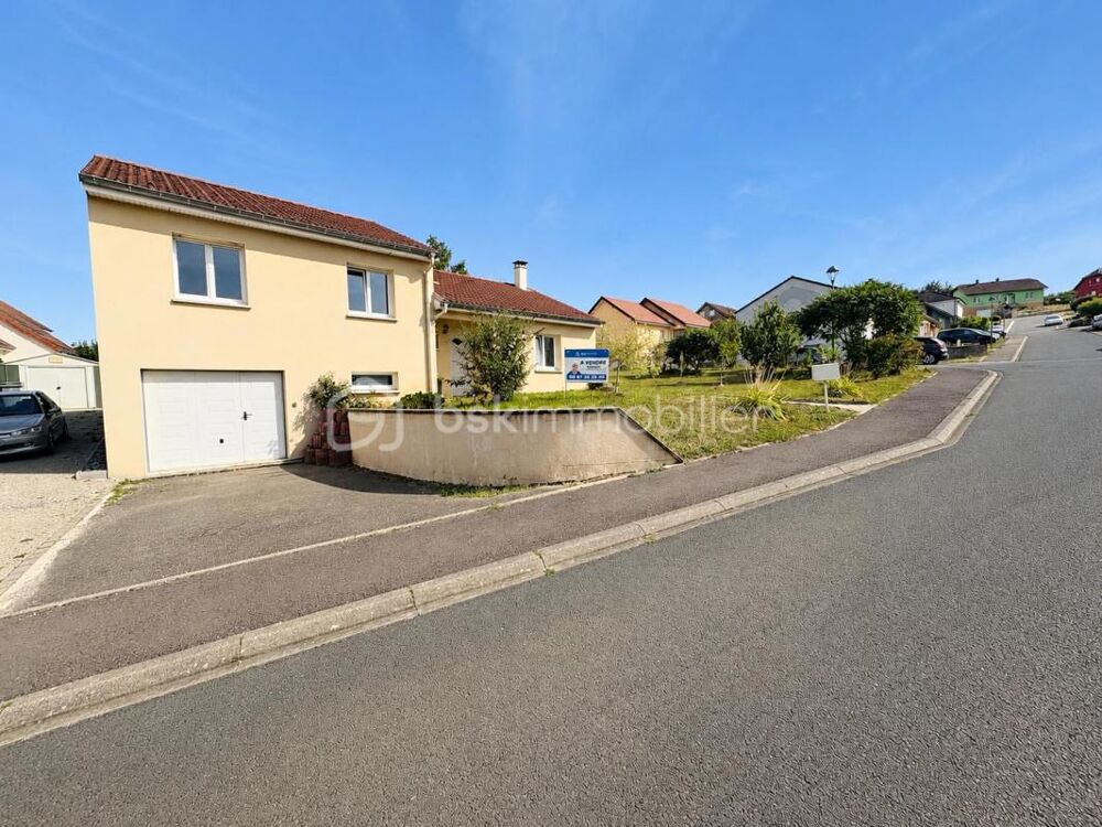 Un cadre de vie paisible pour une maison pensée pour la famille