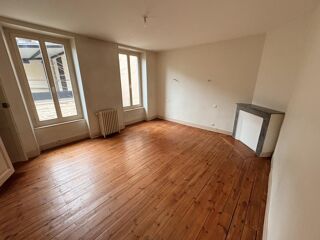  Appartement à louer 4 pièces 107 m²