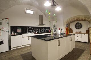  Maison � vendre 9 pi�ces 368 m�