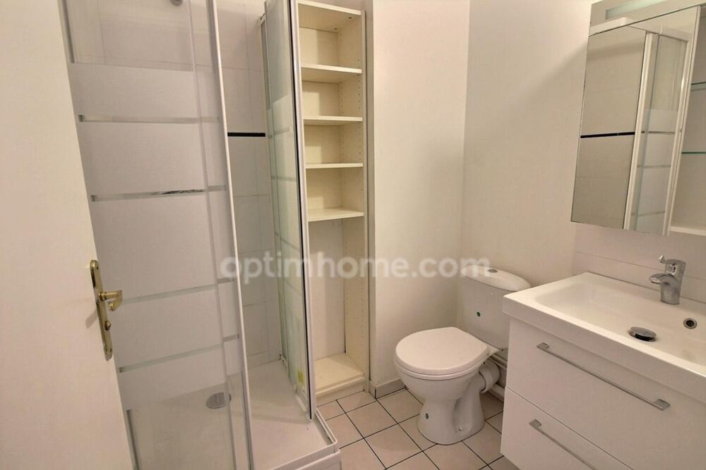 Location Appartement Appartement 1 pièce loué meublé avec terrasse à Carrières sous Poissy au prix de 595 euros C.C. par mois Carrieres sous poissy