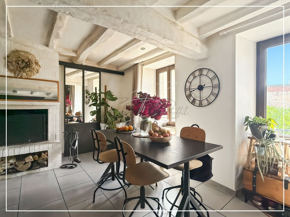 LIANCOURT CENTRE-VILLE  T1 AVEC CHARME DE L'ANCIEN AVEC GARAGE !
