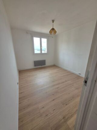  Appartement à louer 3 pièces 55 m²