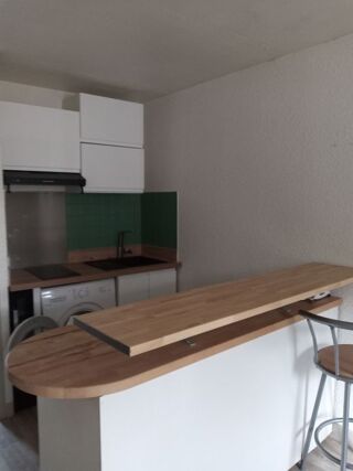  Appartement à louer 2 pièces 45 m²