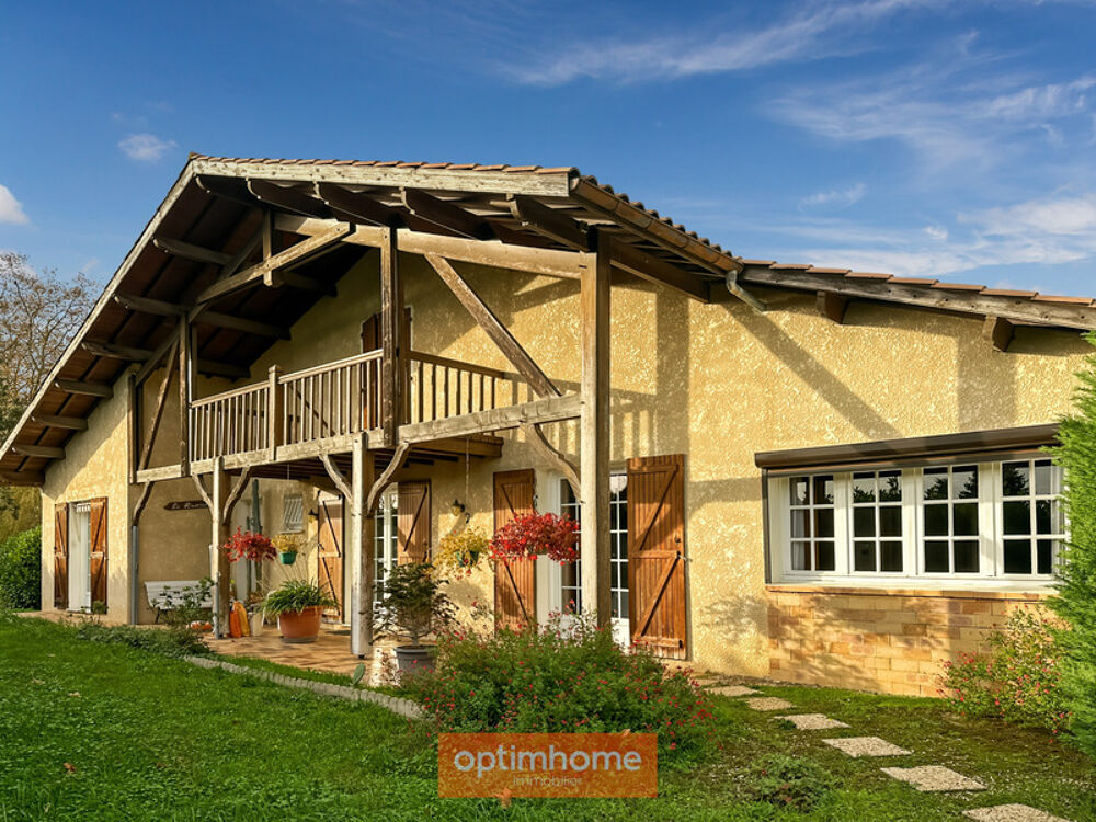 VILLA de type Landaise, 157 M2 Habitables , 2 garages, hangar 13X8 et jardin 3500 M2 avec forage