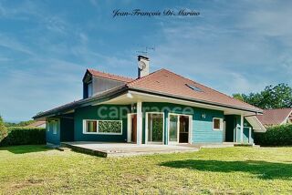  Maison  vendre 8 pices 211 m